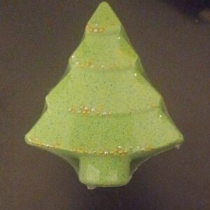 Green Christmas Tree Bath Bomb